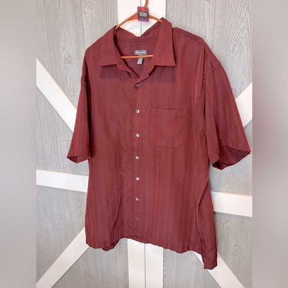 109. Van Heusen Men's Big and Tall Air Short Sleeve Button Down Poly Rayon xxl - Picture 1 of 4
